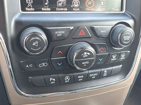 Used 2016 Jeep Grand Cherokee Limited AWD/4WD image 31