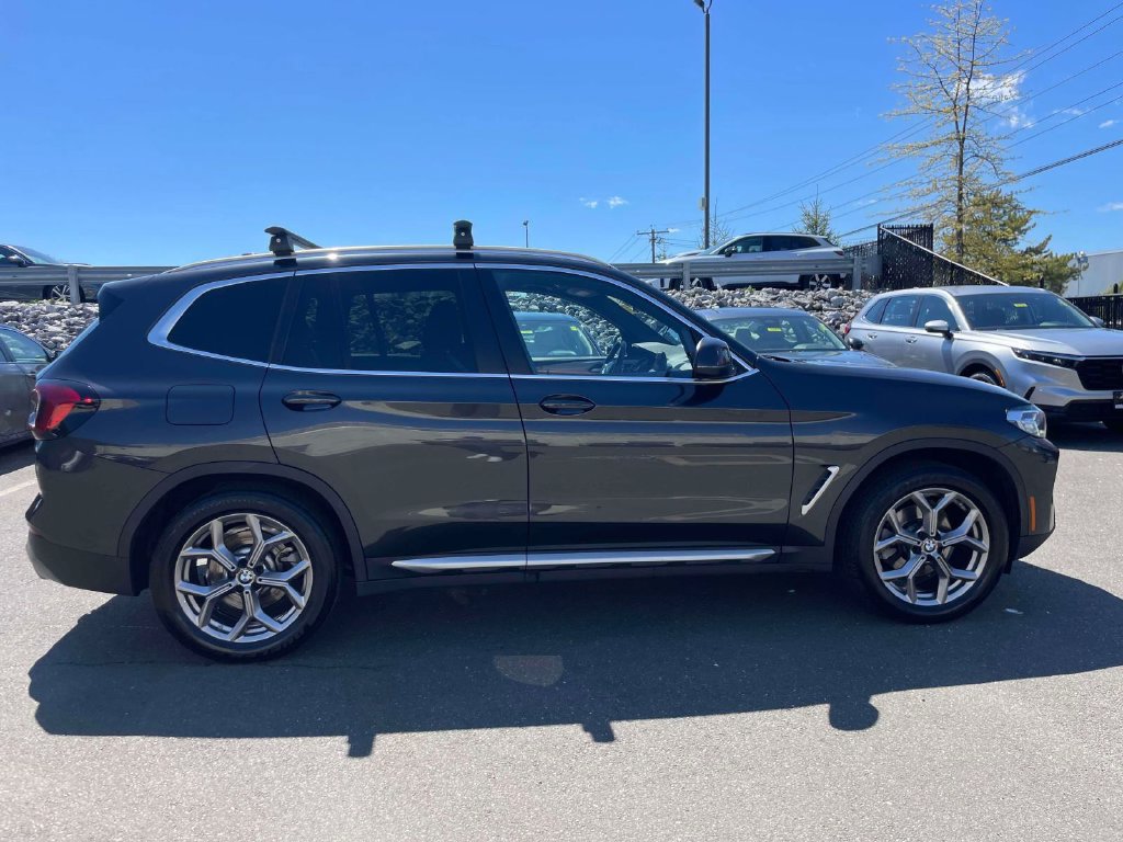 Used 2023 BMW X3 xDrive30i w/ Convenience Package w/ZPA AWD/4WD image 4