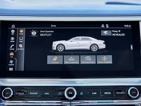 Used 2024 Bentley Flying Spur V8 AWD/4WD image 73