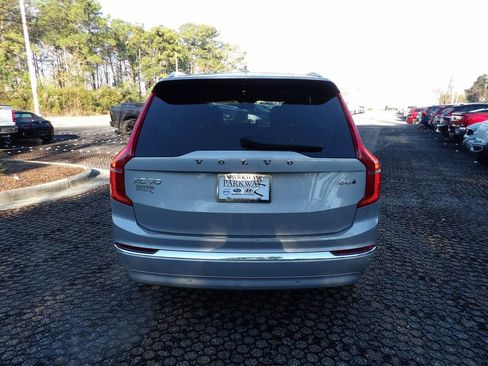 Certified 2023 Volvo XC90 B6 Plus w/ Protection Package image 8