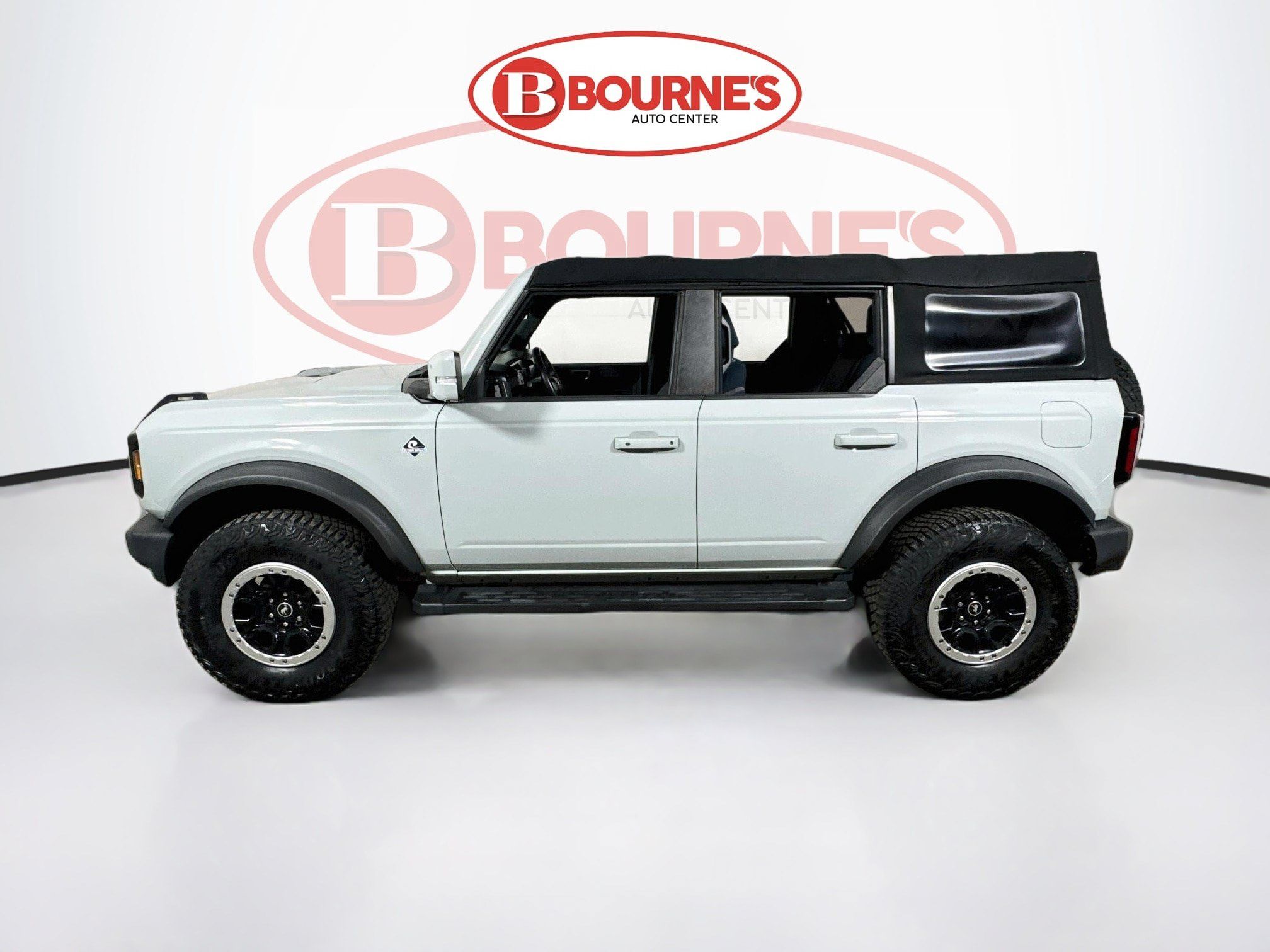 Used 2022 Ford Bronco Outer Banks w/ Sasquatch Package AWD/4WD image 7