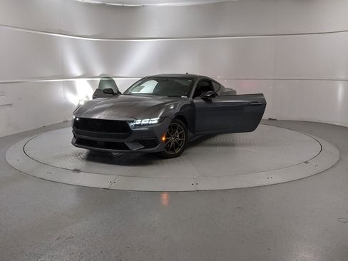 New 2025 Ford Mustang Coupe image 12