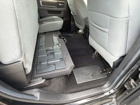 Used 2014 RAM 3500 Big Horn image 29