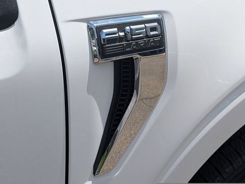 Used 2021 Ford F150 Lariat w/ Equipment Group 502A High AWD/4WD image 14