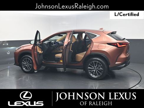 Certified 2025 Lexus NX 250 FWD w/ Premium Package image 31