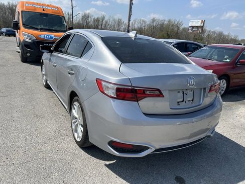 Used 2018 Acura ILX FWD image 4