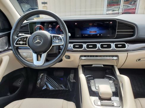 Used 2022 Mercedes-Benz GLS 450 4MATIC image 48