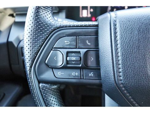 Used 2025 Toyota Tacoma SR image 10