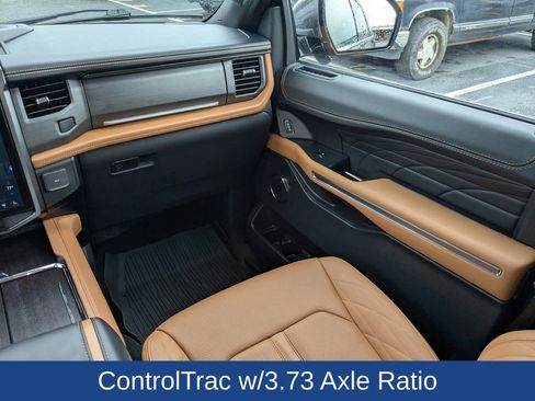 Used 2023 Ford Expedition Platinum image 21