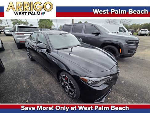Used 2024 Alfa Romeo Giulia Veloce image 1