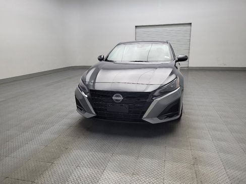 Used 2024 Nissan Altima 2.5 SV w/ SV Premium Package image 15