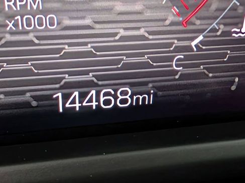 Used 2025 GMC Acadia Elevation image 19