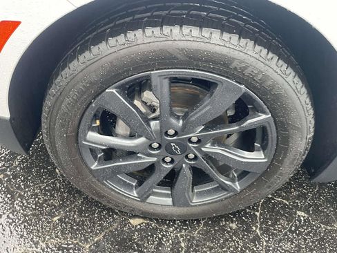 Used 2023 Chevrolet Equinox RS w/ RS Leather Package FWD image 9