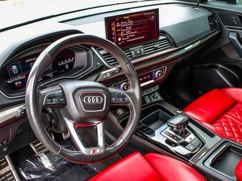 Used 2022 Audi SQ5 Premium Plus w/ Premium Plus Package image 15