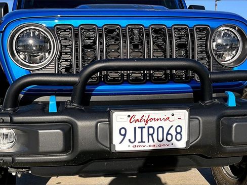 Used 2023 Jeep Wrangler Unlimited Rubicon 4xe image 29