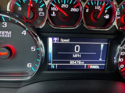 Used 2017 Chevrolet Tahoe LT w/ Luxury Package RWD image 14