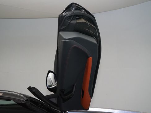 Used 2019 BMW i8 Roadster image 9