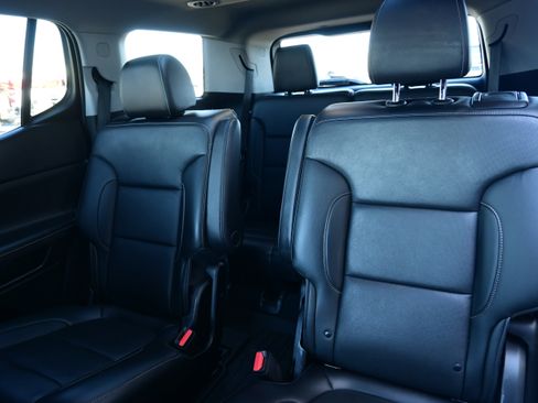 Used 2022 GMC Acadia SLT w/ Preferred Package image 28