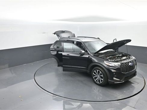 New 2026 Ford Explorer ST-Line image 34