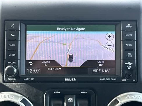 Used 2018 Jeep Wrangler Sahara w/ Connectivity Group image 11