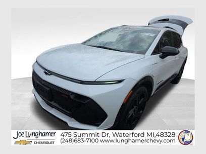 Used 2025 Chevrolet Equinox EV RS w/ Active Safety Package 3