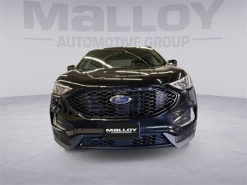 Used 2024 Ford Edge ST-Line w/ Class II Trailer Tow Package image 8