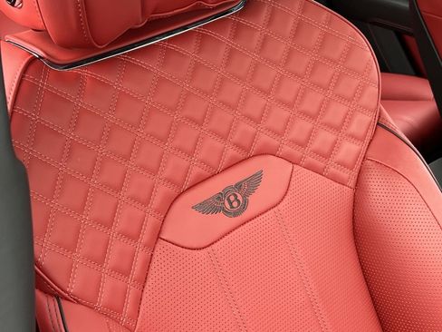 Certified 2022 Bentley Bentayga image 43