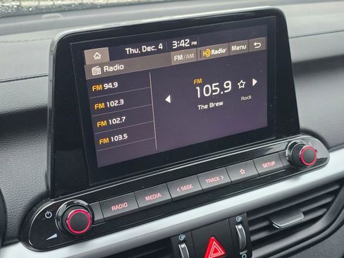 Certified 2024 Kia Forte LXS image 33