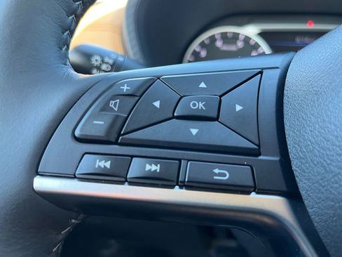 New 2025 Nissan Sentra SV w/ SV Premium Package image 10