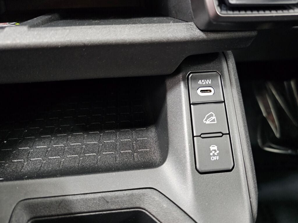 Used 2026 Toyota RAV4 XLE Premium AWD/4WD image 21