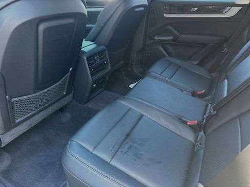 Certified 2024 Porsche Cayenne image 14