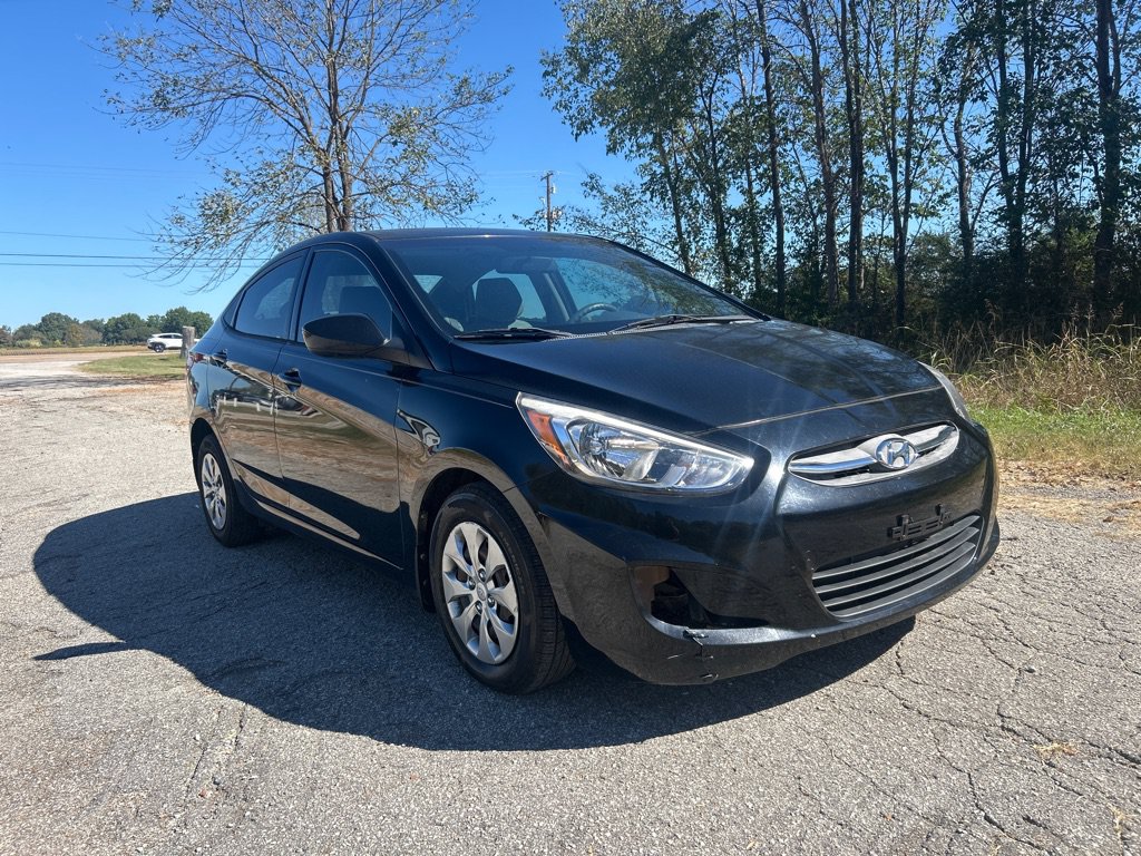 Used 2017 Hyundai Accent SE FWD image 1