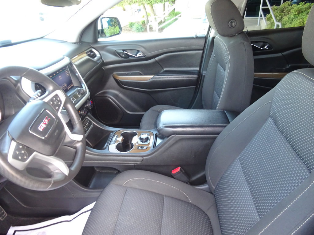 Certified 2021 GMC Acadia SLE w/ Driver Convenience Package FWD image 12