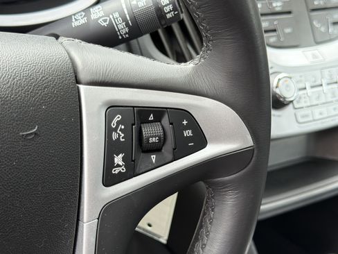 Used 2017 Chevrolet Equinox Premier w/ Enhanced Convenience Package image 26