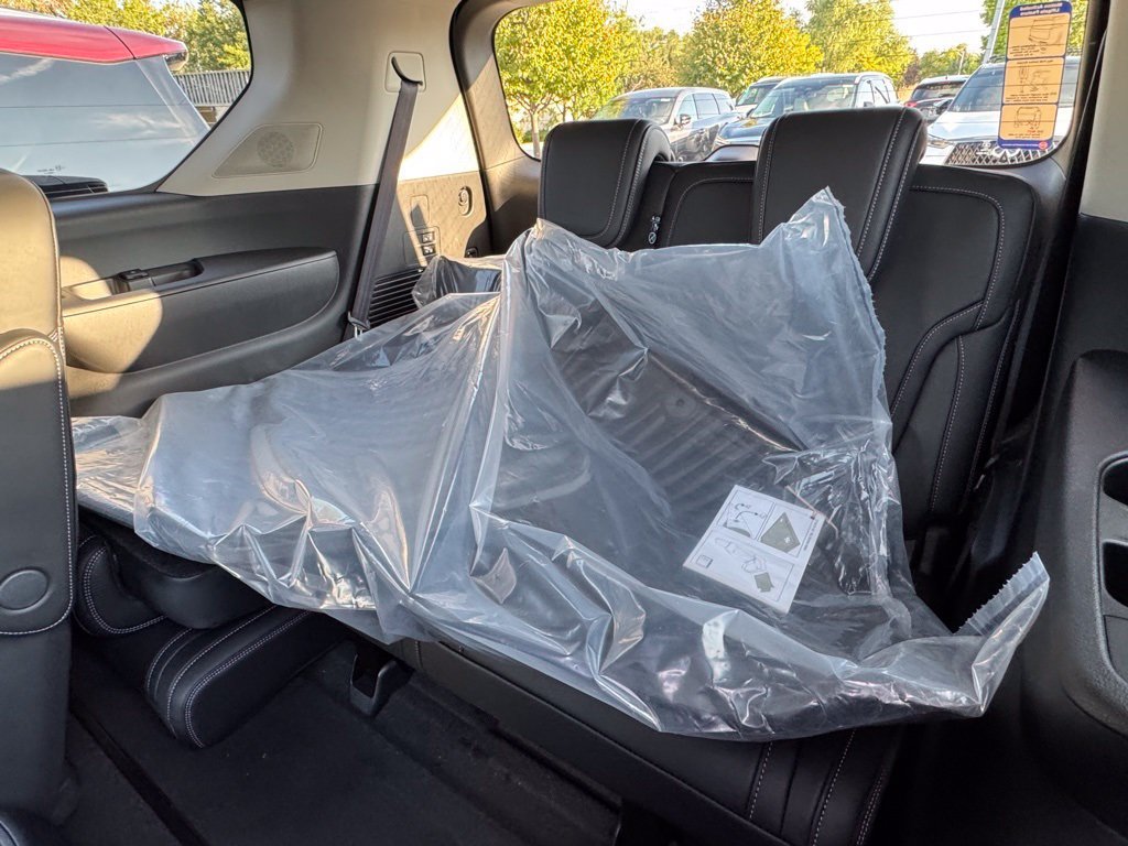 Certified 2026 INFINITI QX80 Pure w/ Cargo Package AWD/4WD image 23