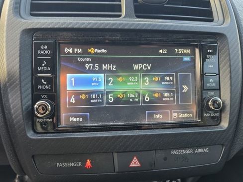 Used 2021 Mitsubishi Outlander Sport ES image 5