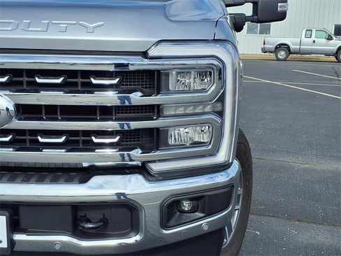 Used 2024 Ford F350 Lariat w/ Lariat Ultimate Package image 34