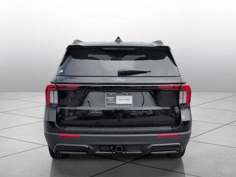 New 2026 Ford Explorer ST-Line RWD image 4