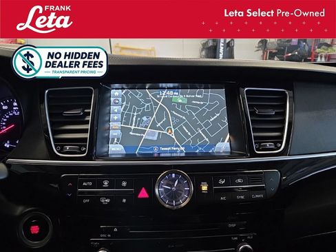 Used 2017 Kia K900 Premium RWD image 10