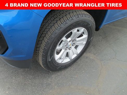 Used 2022 Chevrolet Colorado LT w/ Luxury Package image 3