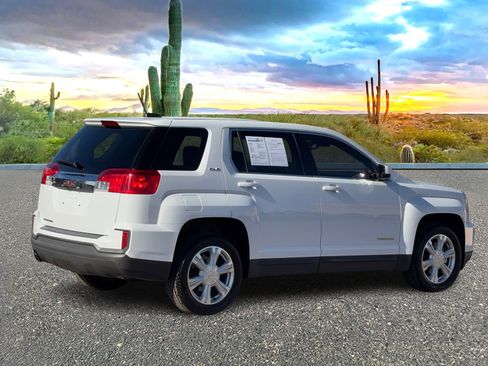Used 2017 GMC Terrain SLE image 5