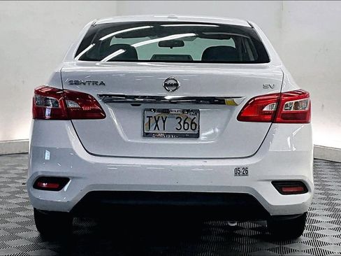 Used 2019 Nissan Sentra SV FWD image 3