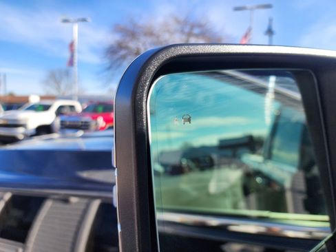 Used 2024 GMC Sierra 2500 Denali w/ Denali Reserve Package image 24