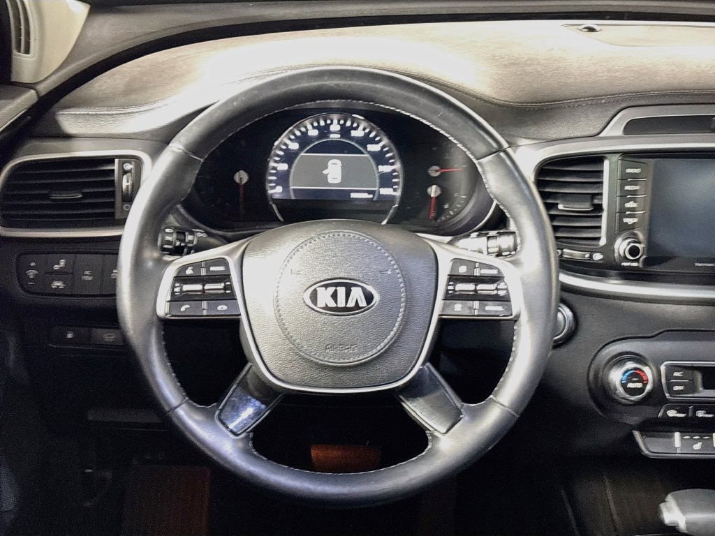 Used 2019 Kia Sorento EX w/ EX Touring Package AWD/4WD image 13