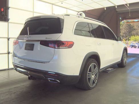 Used 2023 Mercedes-Benz GLS 450 4MATIC image 2