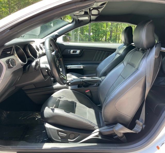 Used 2020 Ford Mustang GT Premium w/ Ford Safe & Smart Package RWD image 16