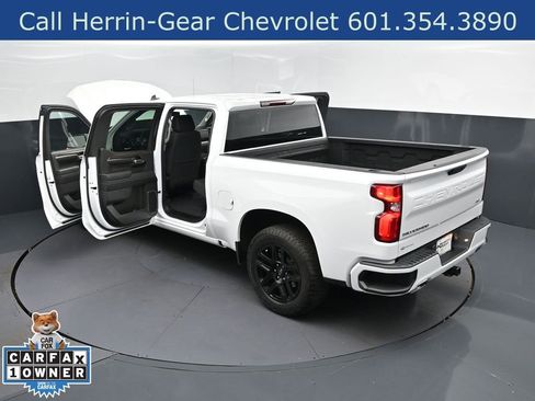 Used 2023 Chevrolet Silverado 1500 RST AWD/4WD image 2
