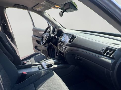 Used 2023 Honda Ridgeline Sport image 11