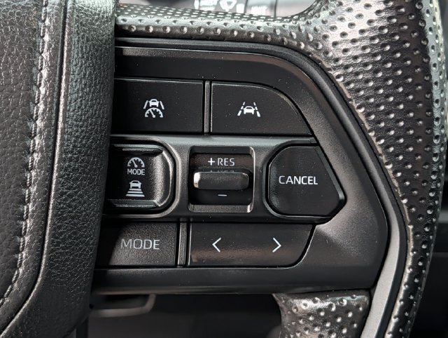 Used 2025 Toyota Tacoma SR5 AWD/4WD image 21