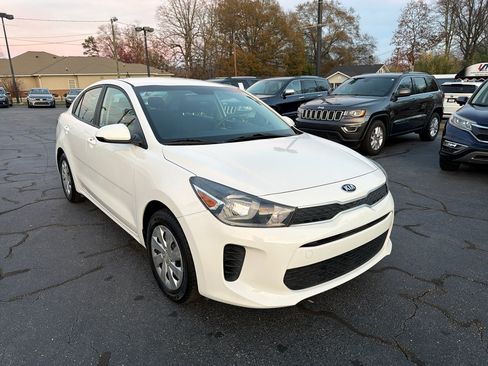 Used 2019 Kia Rio S image 10